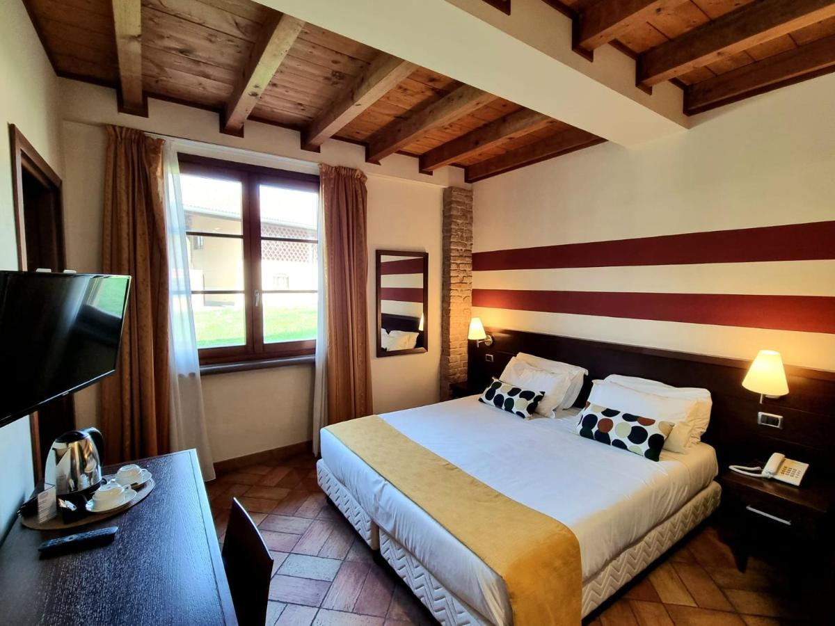 Country Hotel Castelbarco Vaprio dʼAdda Exterior foto